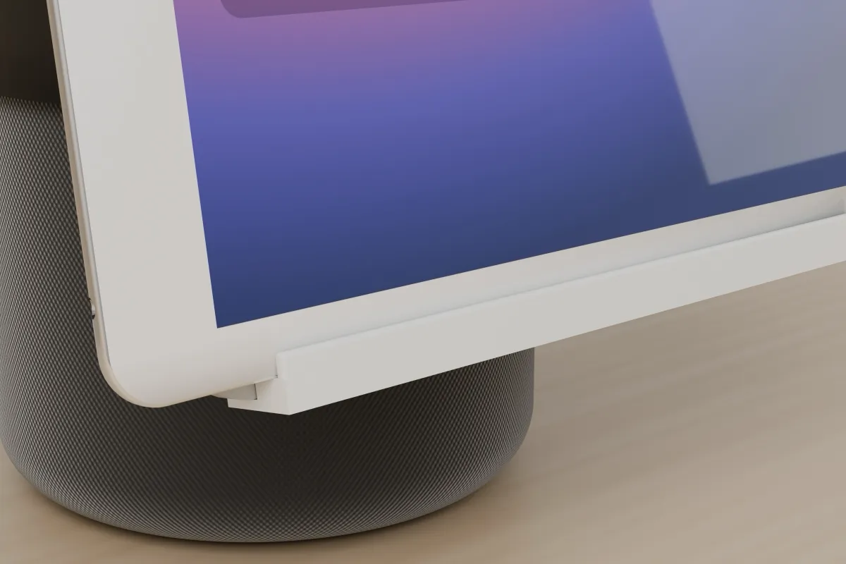 Close up of the white lower lip holding the bottom edge of the iPad